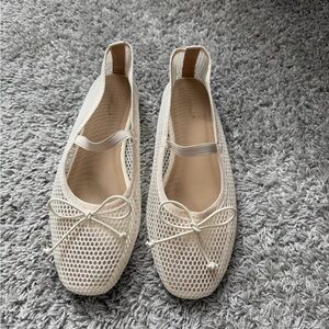 Mesh bow ballet flats